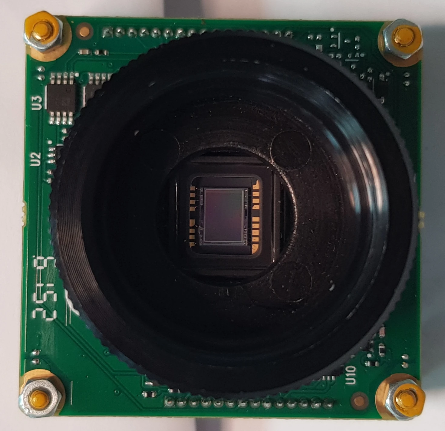Фото Модуль аналоговой HD-видеокамеры HDV OEM 480TVL B/W 1/3'' HD с CCD-матрицей, 42x42 мм, с креплением C/CS, BNC/AV/авиационным разъемом для киосков №1