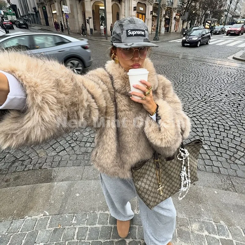Фото Neo Mint New Blogger Fashion 2025 Осень Зима Пуловеры из искусственного меха Женская куртка из искусственного лисьего меха Пальто Шикарный уличный толстый джемпер для девочек №4