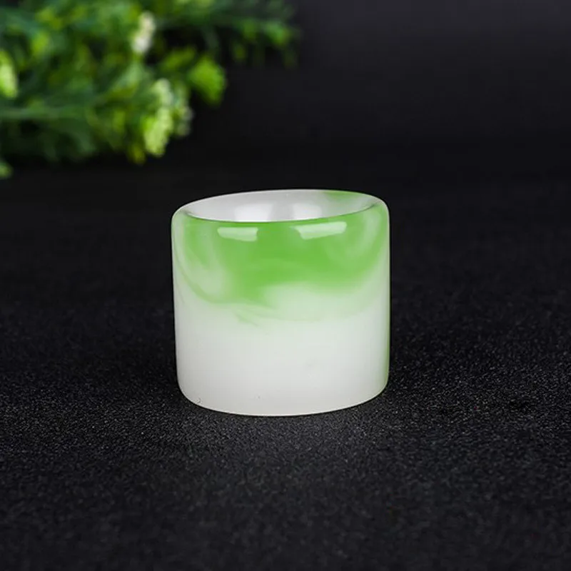 

Xinjiang Gobi Golden Jade Floating Flower Banzhi Men's Jade Green White Floating Green Ring