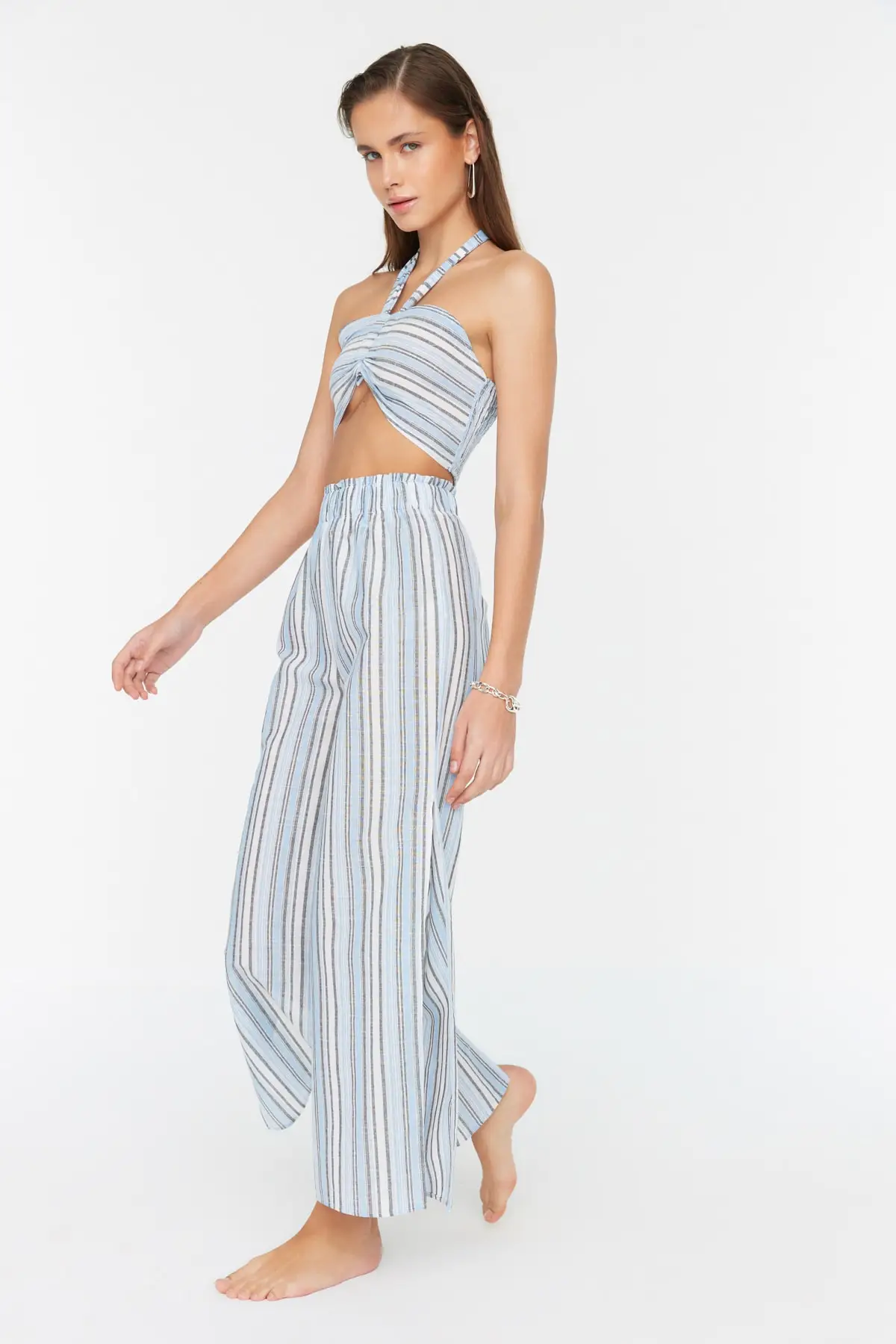 

Striped neck tie detailed blouse-trousers suit TBESS22TU0243