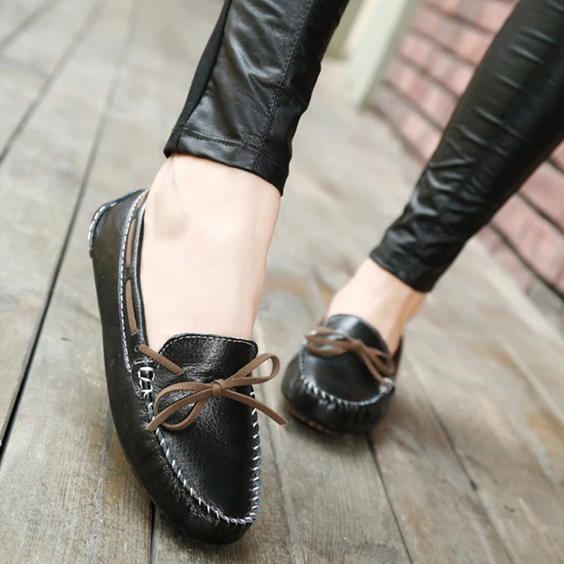 Genuine Leather Women Flat Shoes Slip on Winter Ladies Nurse Shoes 2022 New Lightweight Warm Plush Female Fur Loafers Size 35-41