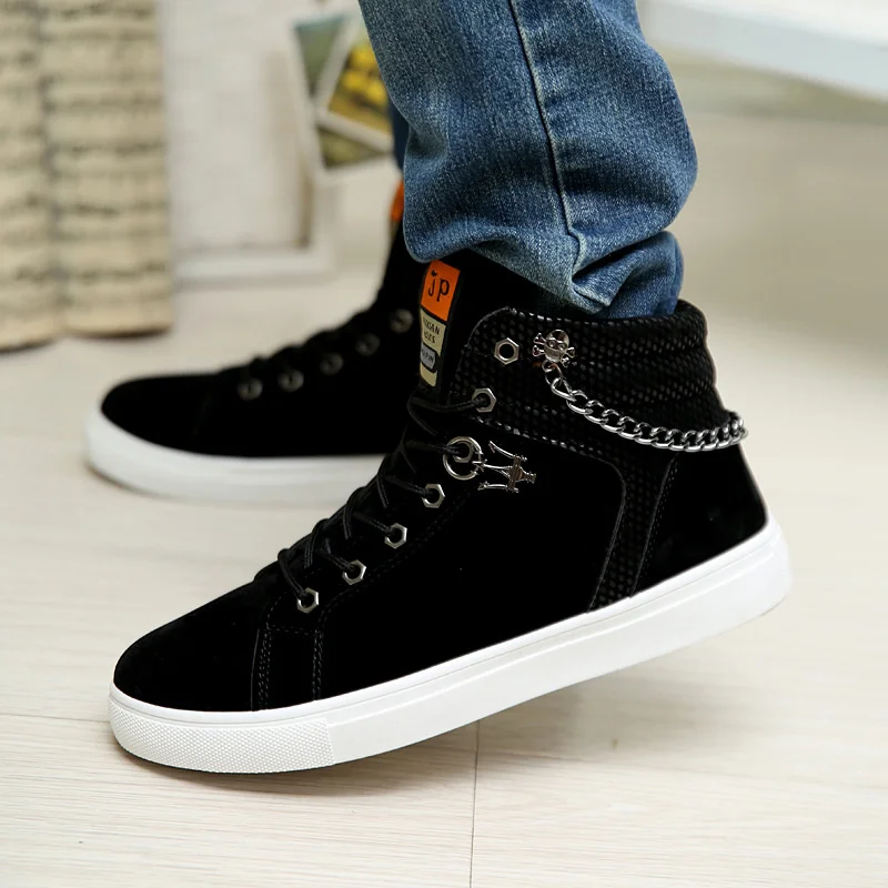 

Autumn and Winter New Men's Boots High-top Korean Style Trendy Male Martin Boots Explosion