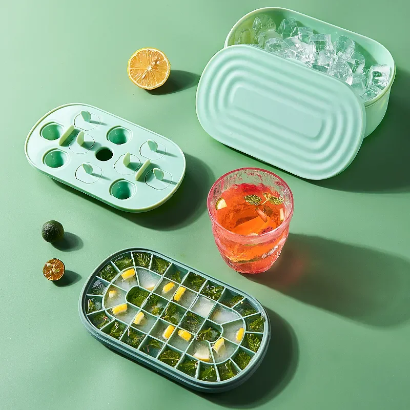 

Household Silicone Ice Cube Storage Refrigerator Box With Cover, Perfect Ice Cube Mold For Any Drinks.