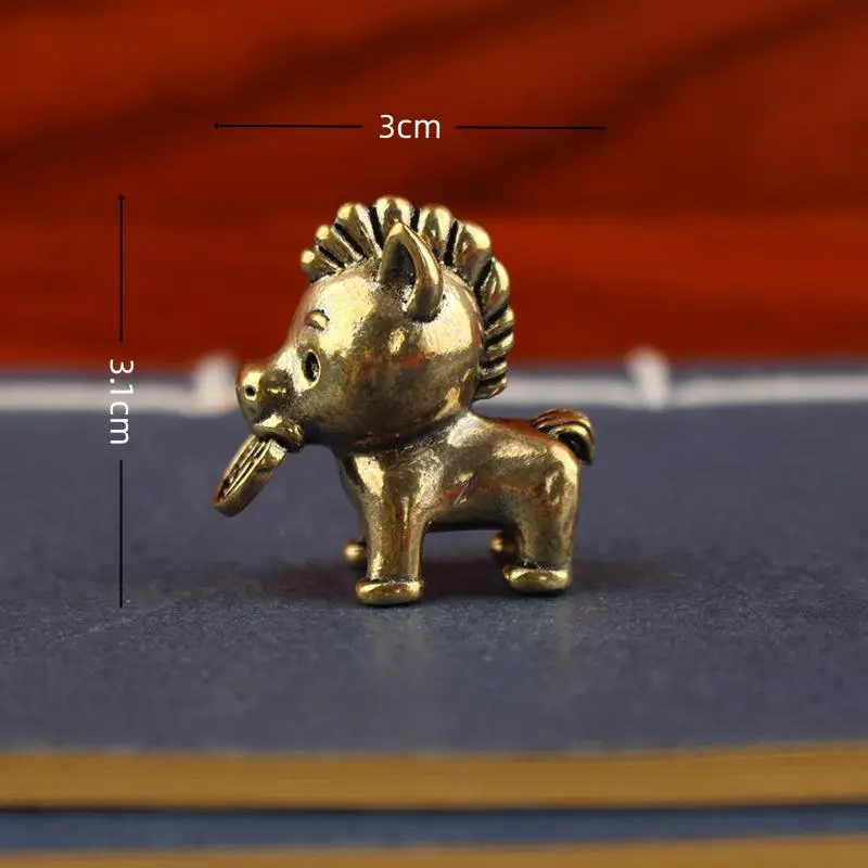 

Латунная статуэтка лошади