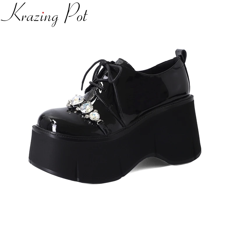 

Женские туфли-лодочки из коровьей кожи, на очень высокой платформе