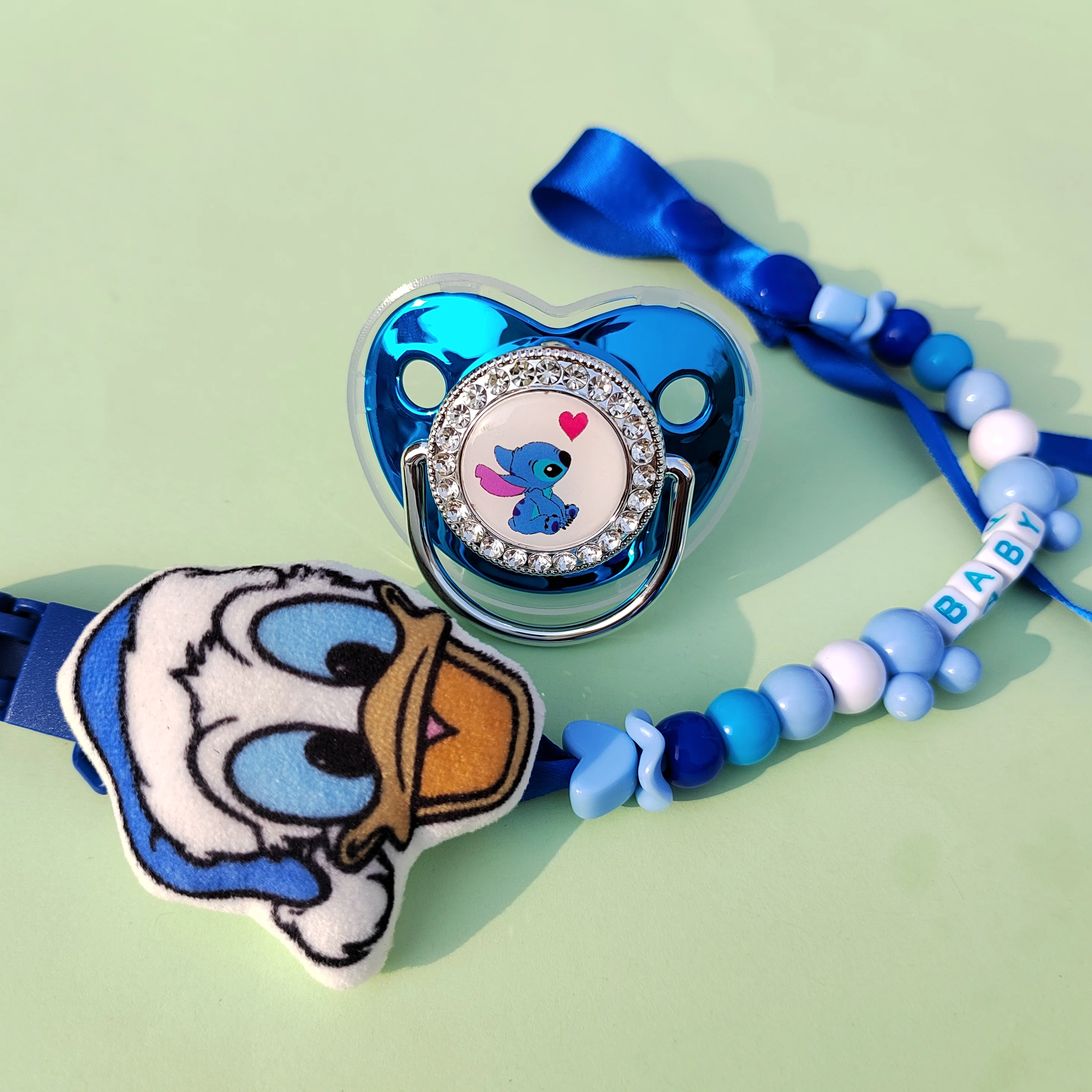 

Luxury Disney Image Baby Pacifiers with Infant Feeder Stuff Accessories Personalized Chain Clamps Holder Infant Portable Soother
