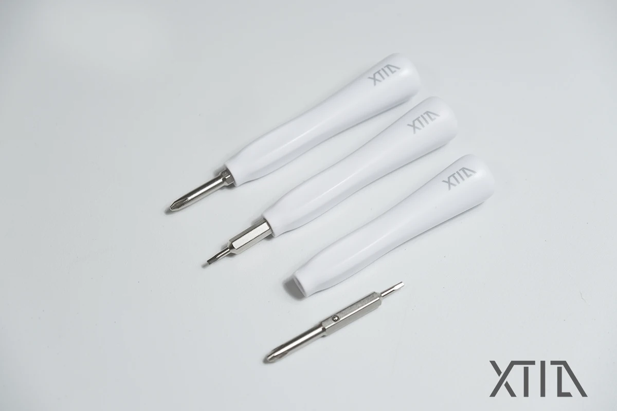 

Отвертка XTIA (включая крест 4 мм и шестигранник 2 мм)