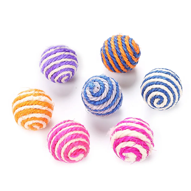 

Pet cat toy two-color sisal ball toy ball grinding claw interactive wear