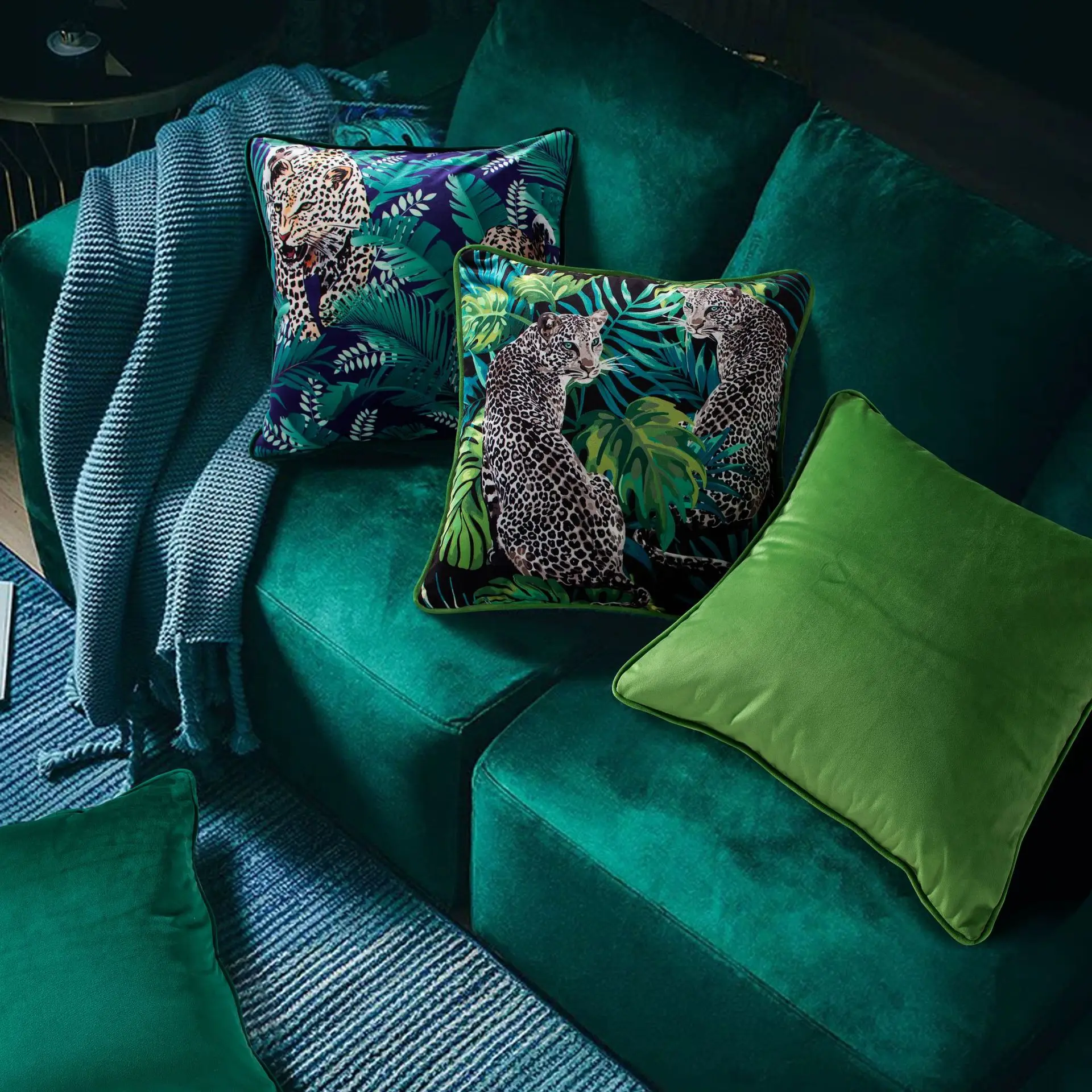 

Dark Green Tropical Forest Velvet Cushion Cover 45x45cm/50x50cm Leopard Double Sided Throw Pillows Decorative Cushions For Sofa