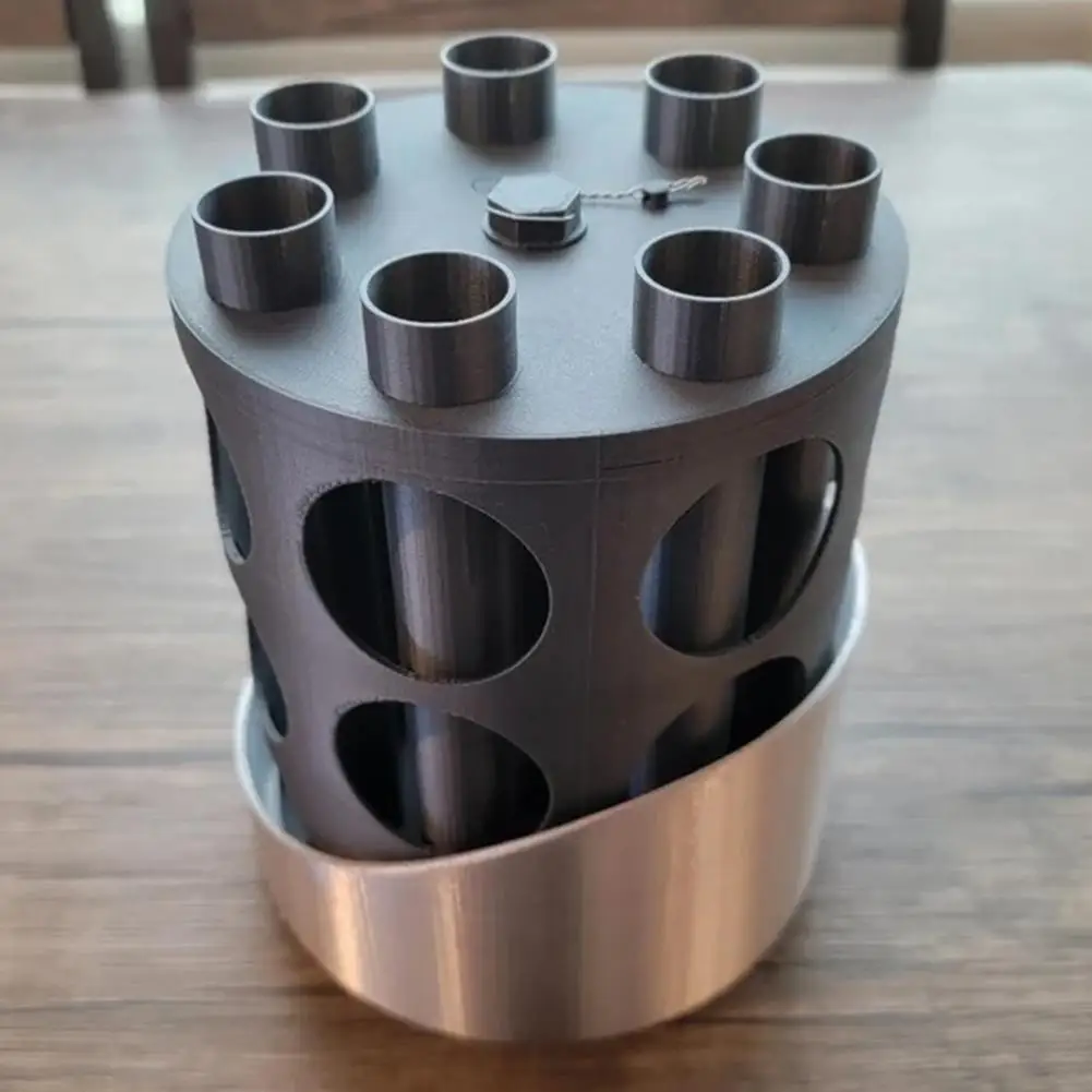 

Подставка для карандашей с несколькими отделениями и гладкими краями