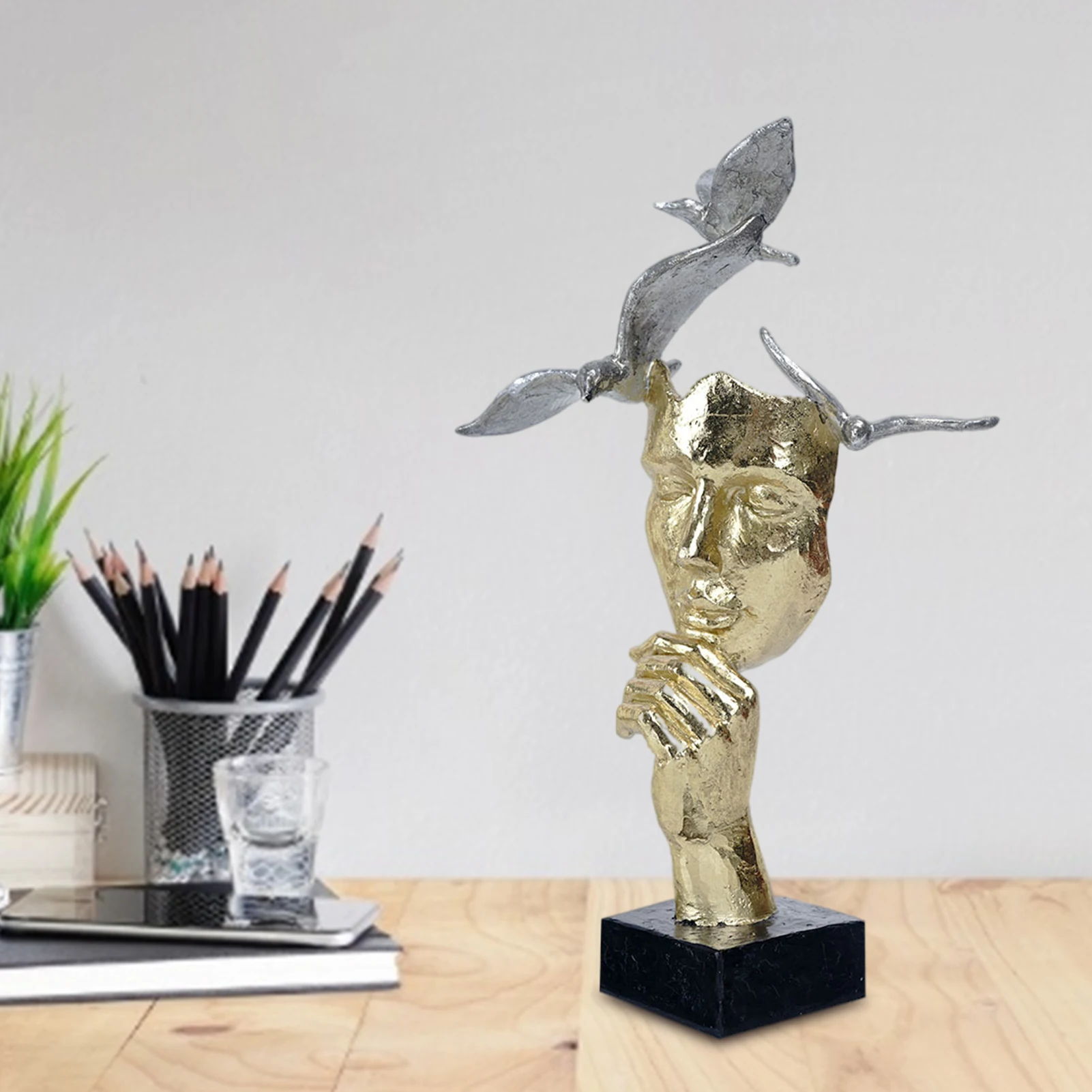 

Abstract Thinker Figurine Nordic Innovative Abstract Figurine Interior Decoration Vintage Statue Resin Bird Head Sculpture