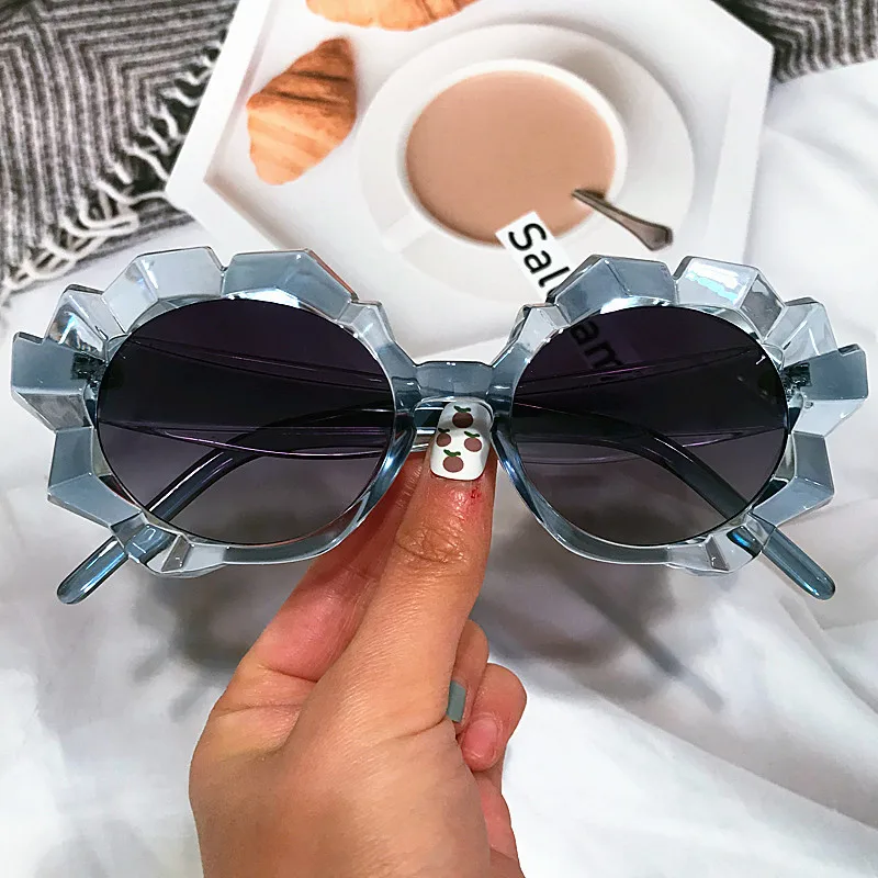 

Очки солнцезащитные круглые для мужчин и женщин, модные брендовые Асимметричные солнечные очки в прозрачной оправе, в стиле пэчворк, в стил...