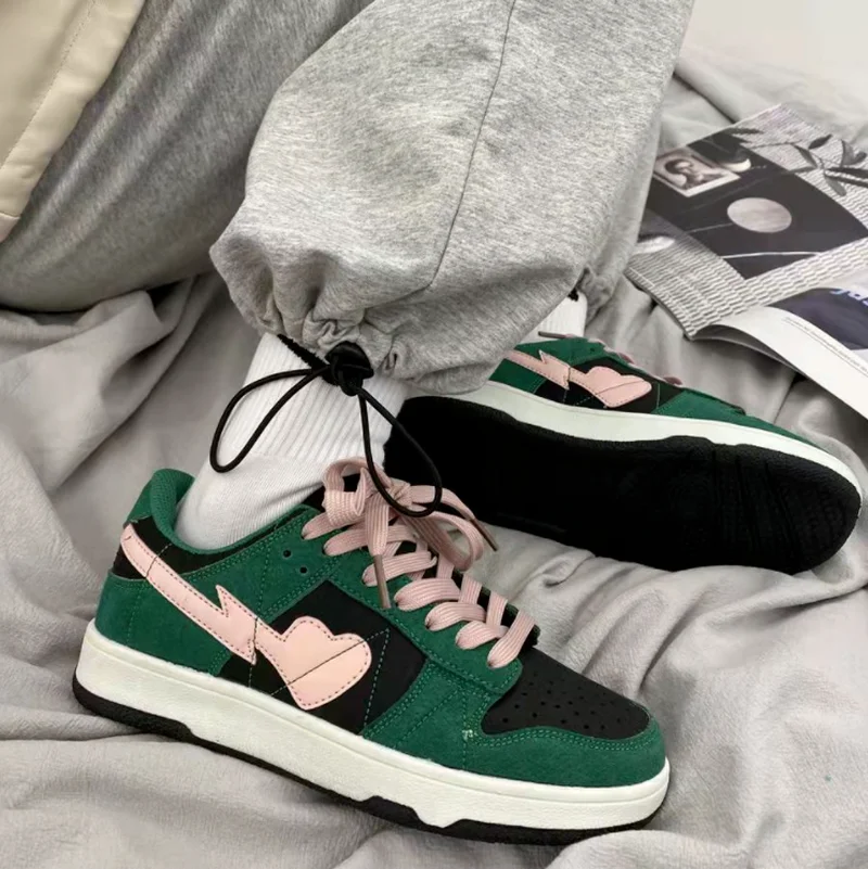 

Brand Sewing Men Sneakers Light Flat Shoes Ladies Outdoor Luxury Men Running Shoes Women 2022 New sneakers women platform shoes