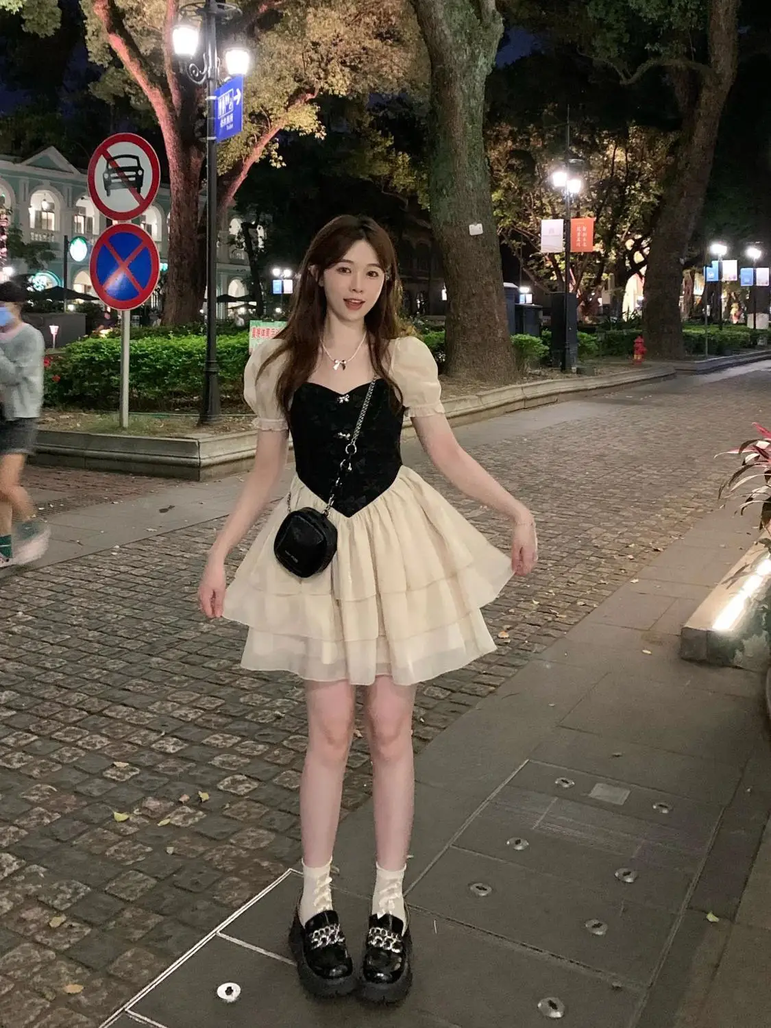 

2023 Summer New Korean Edition INS Waist Slim Cake Princess Dress Super Fairy Student Short Skirt