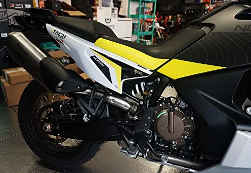 Наклейка на бак для Husqvarna Norden 901