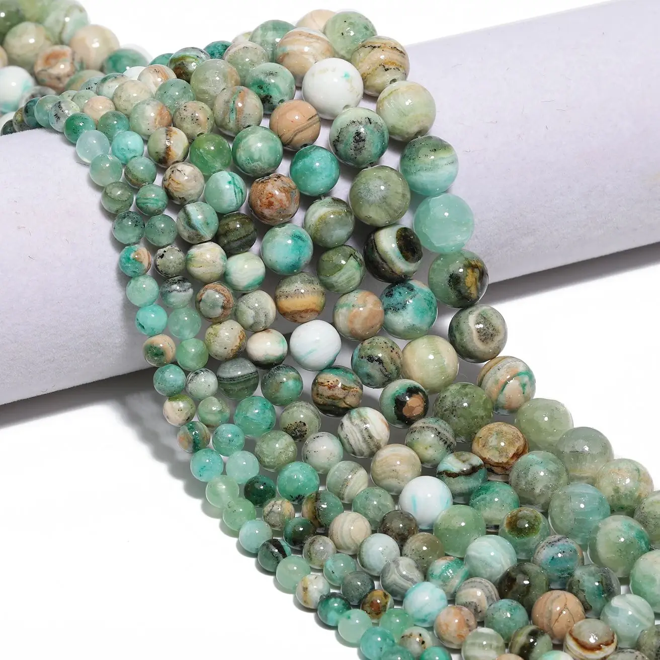 Круглые бусины из натурального камня