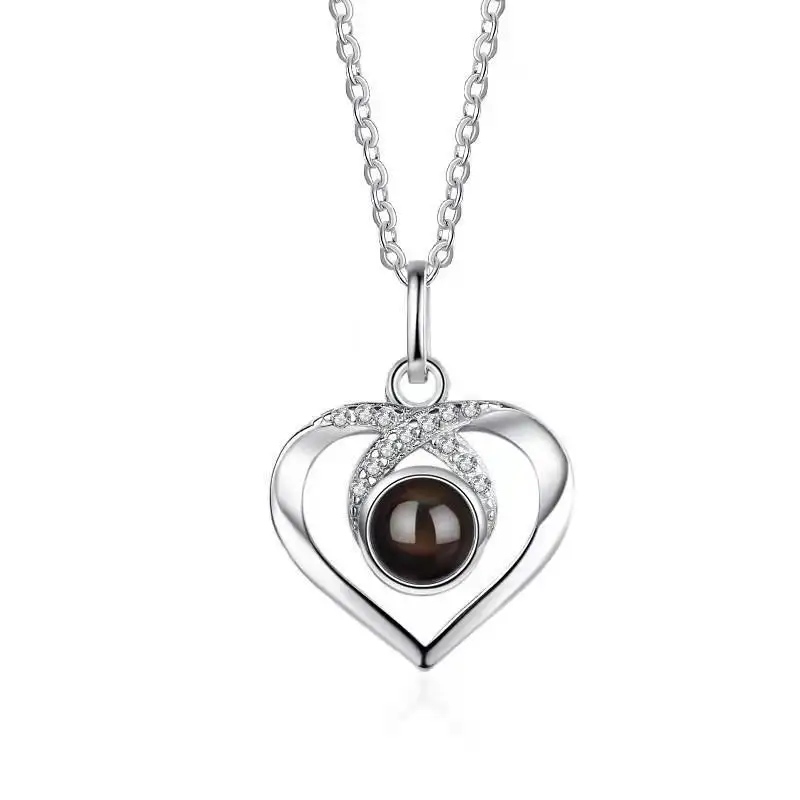 

Projection Necklace 100 Languages I Love You Heart Pendant For Lovers Girlfriend 2022 New Women Valentine Necklaces Wholesale