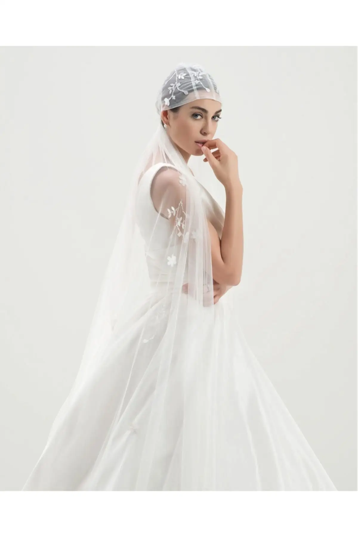 

Bridal Accessories Veil Wedding Handmade For Bride And Bridesmaids