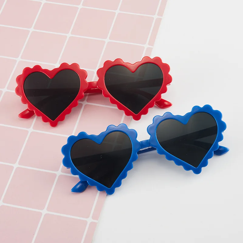 

Новинка солнцезащитные очки в форме сердца модные милые детские очки в стиле ретро черные солнцезащитные Детские солнцезащитные очки UV400 о...