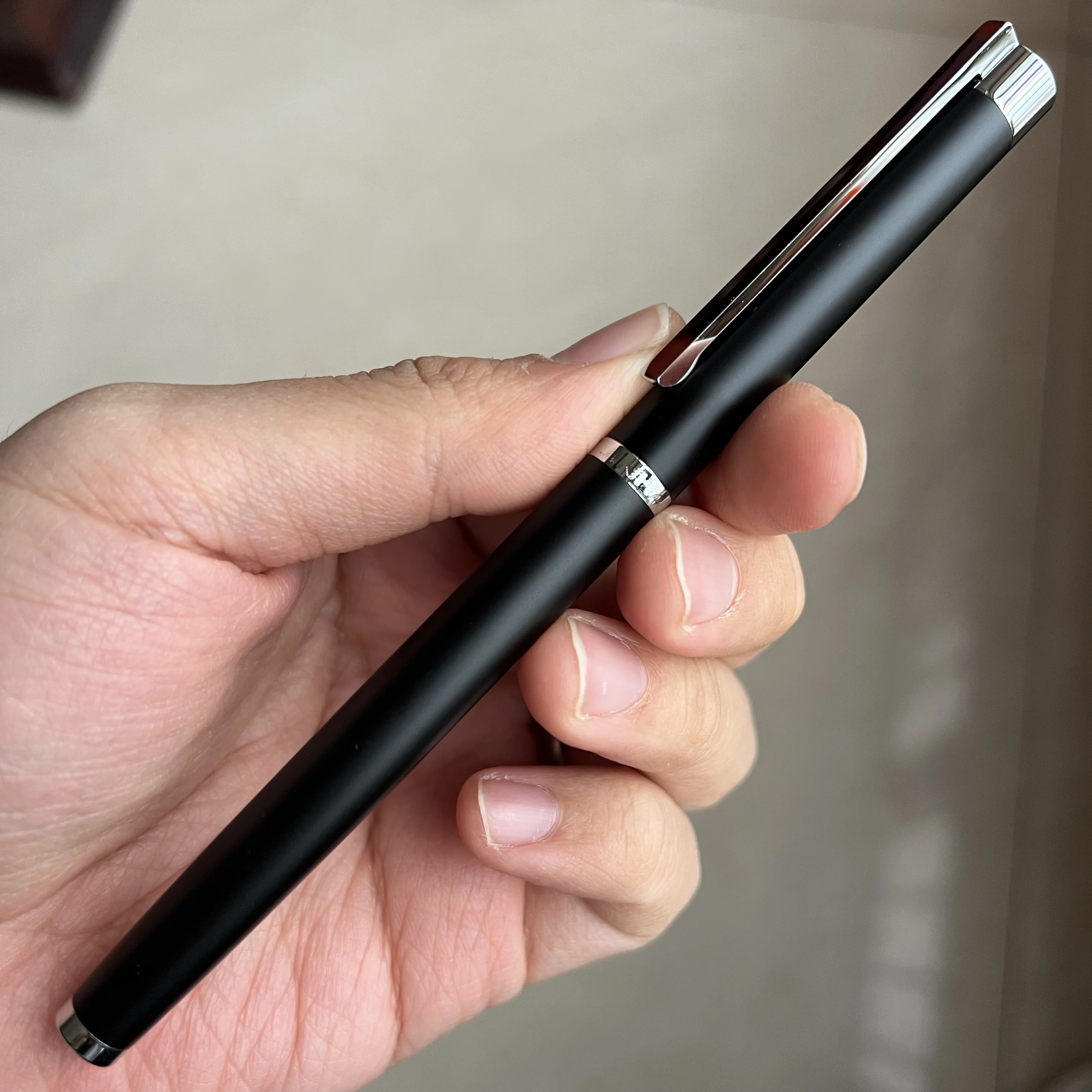 

Платиновая перьевая ручка JINHAO 126, цельнометаллическое тонкое перо, финансовый офис, школьные канцелярские принадлежности, чернильные ручки, канцелярские принадлежности PK 9019