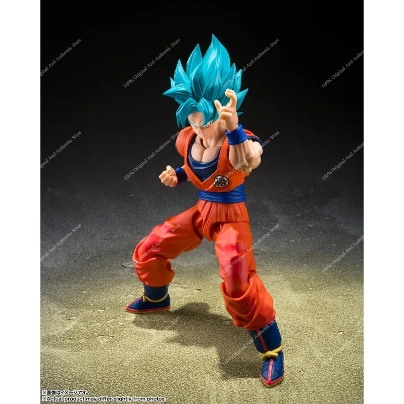 Фото В наличии 100% оригинальная фигурка Bandai SHFiguarts Dragon Ball Z Super Saiyan Blue Goku, коллекционная аниме-фигурка, украшение для рабочего стола, подарок. №3