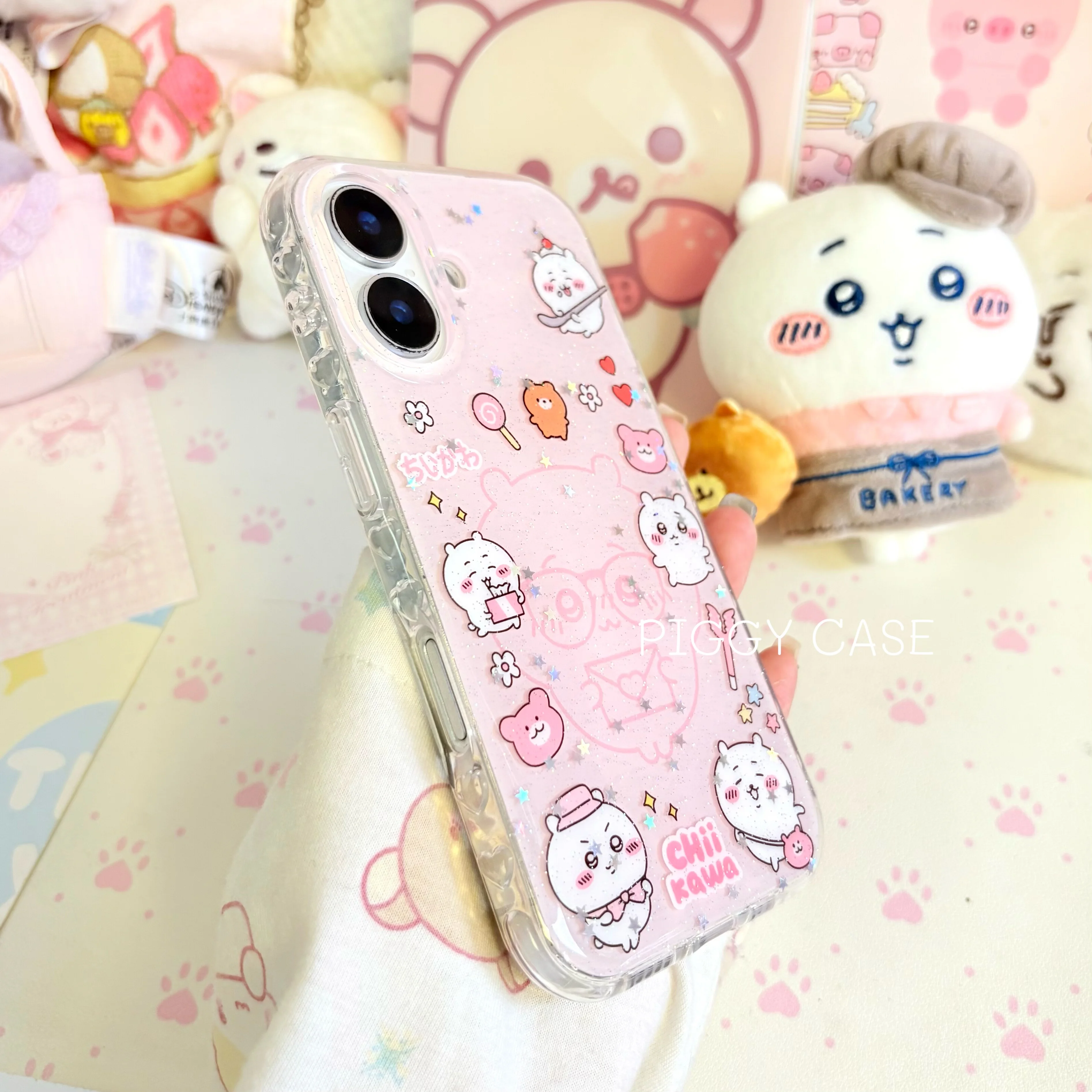 Фото Новый розовый чехол для iPhone 16 Pro Max с персонажами Chiikawa: милые мультяшные Хачиваре и Усаги, ударопрочный, прозрачный, мягкий, подарок для девочек, игрушки. №4