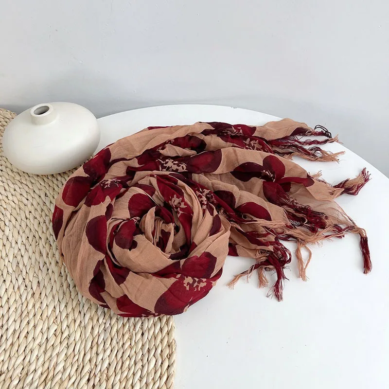Льняной шарф-платок 2026 Bohemian Black White Ink Floral для женщин, летний, с необработанным краем, с бахромой, с художественным принтом, длинный шарф на шею (art.: 3920dc6a33e63) - 3920dc6a33e63
