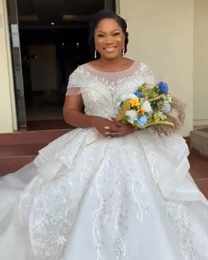 Бальное свадебное платье больших размеров по индивидуальному заказу с иллюзией