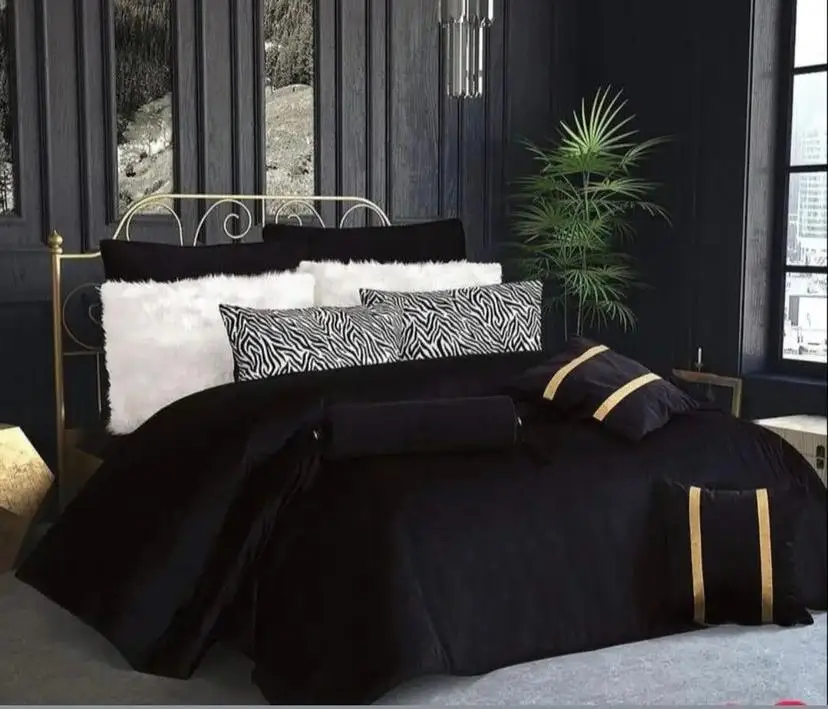 

Caroline Velvet Double Personality Filled 10 Piece Bedding Cover Black