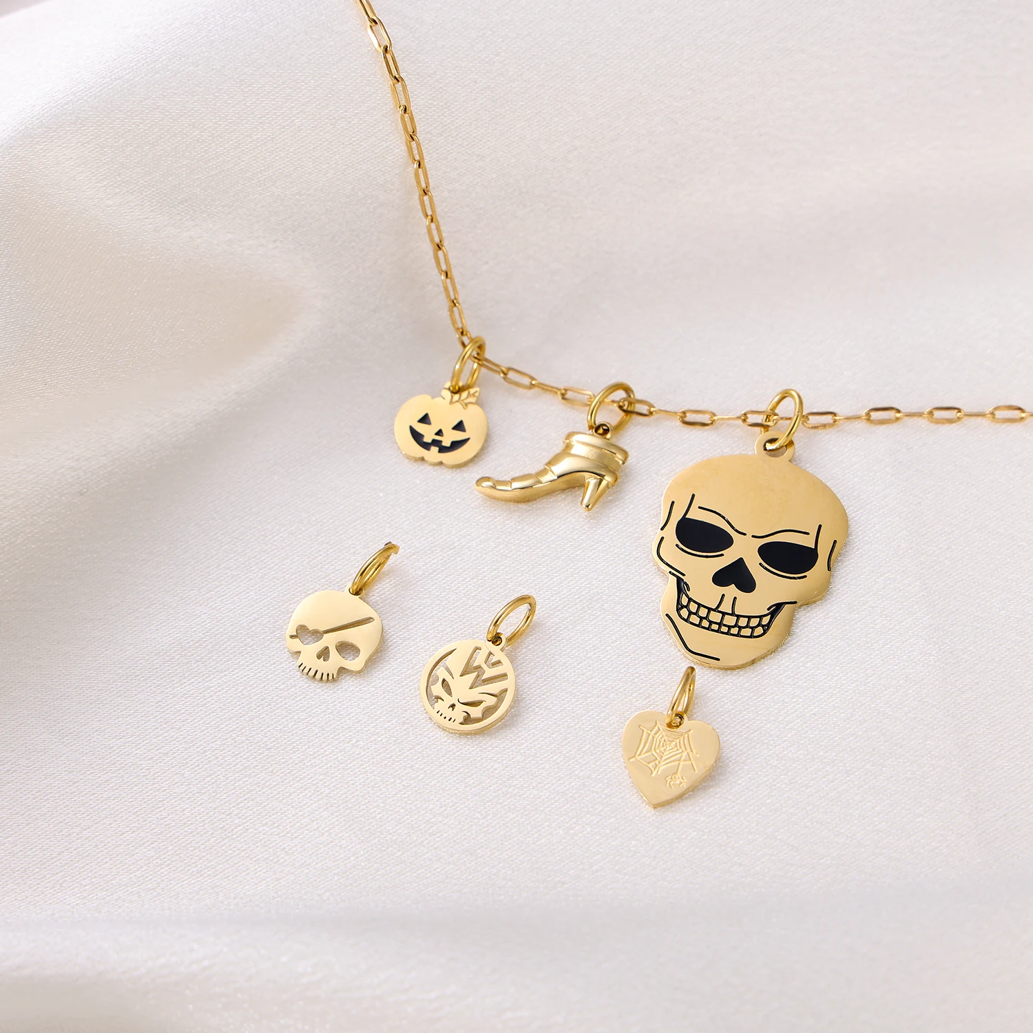 Must-Have Spooky Season: Набор аксессуаров на Хэллоуин — идеально подходит для праздничных