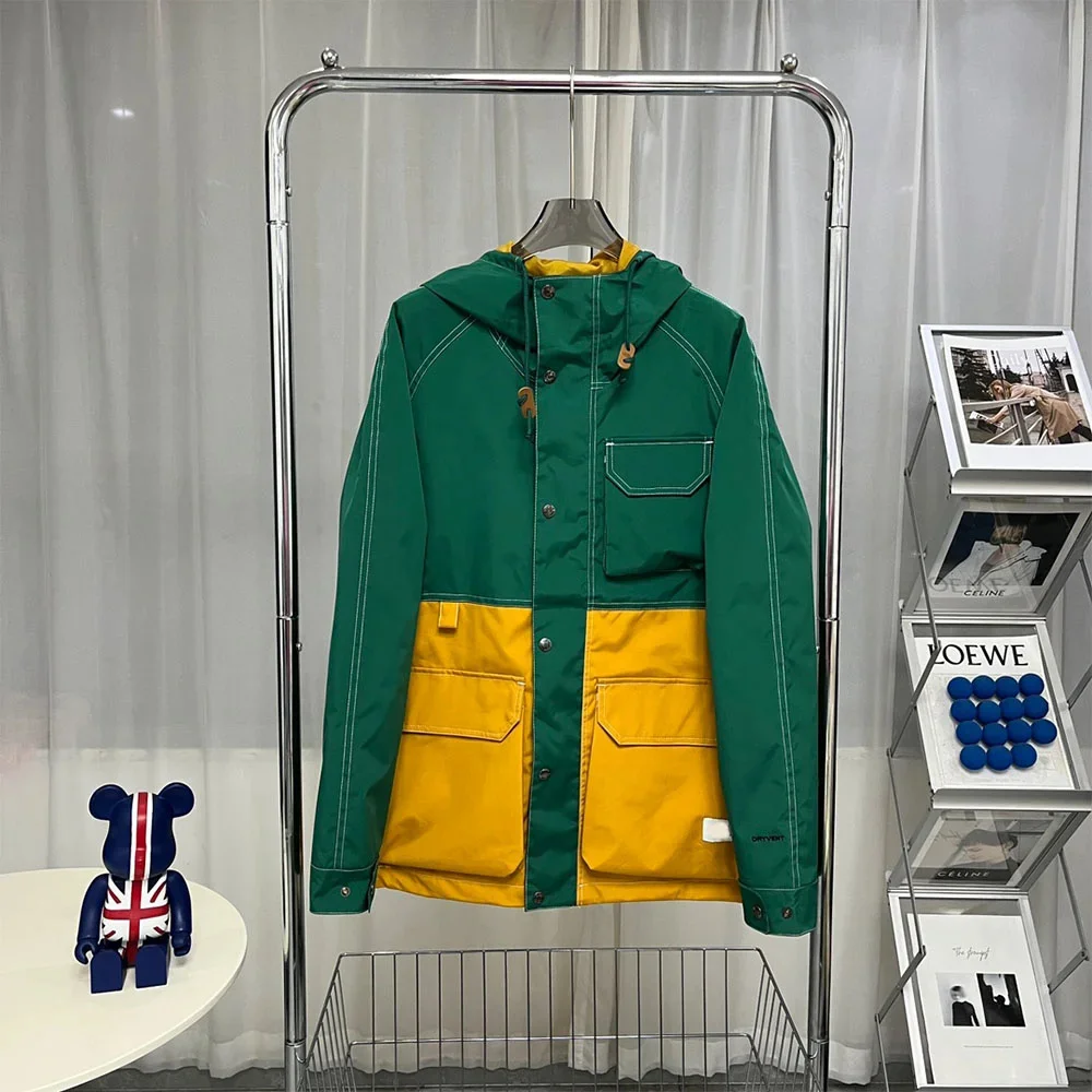 

2023 Summer High-End 1:1 TF Hard Shell Three-Color Assault Jacket Heat Sealed Waterproof