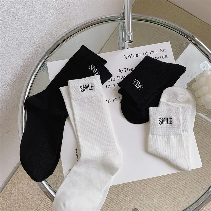 

Осенние и зимние однотонные хлопковые носки женские средней длины женские хлопковые носки Двойная игла женские носки оптовая продажа с фабрики