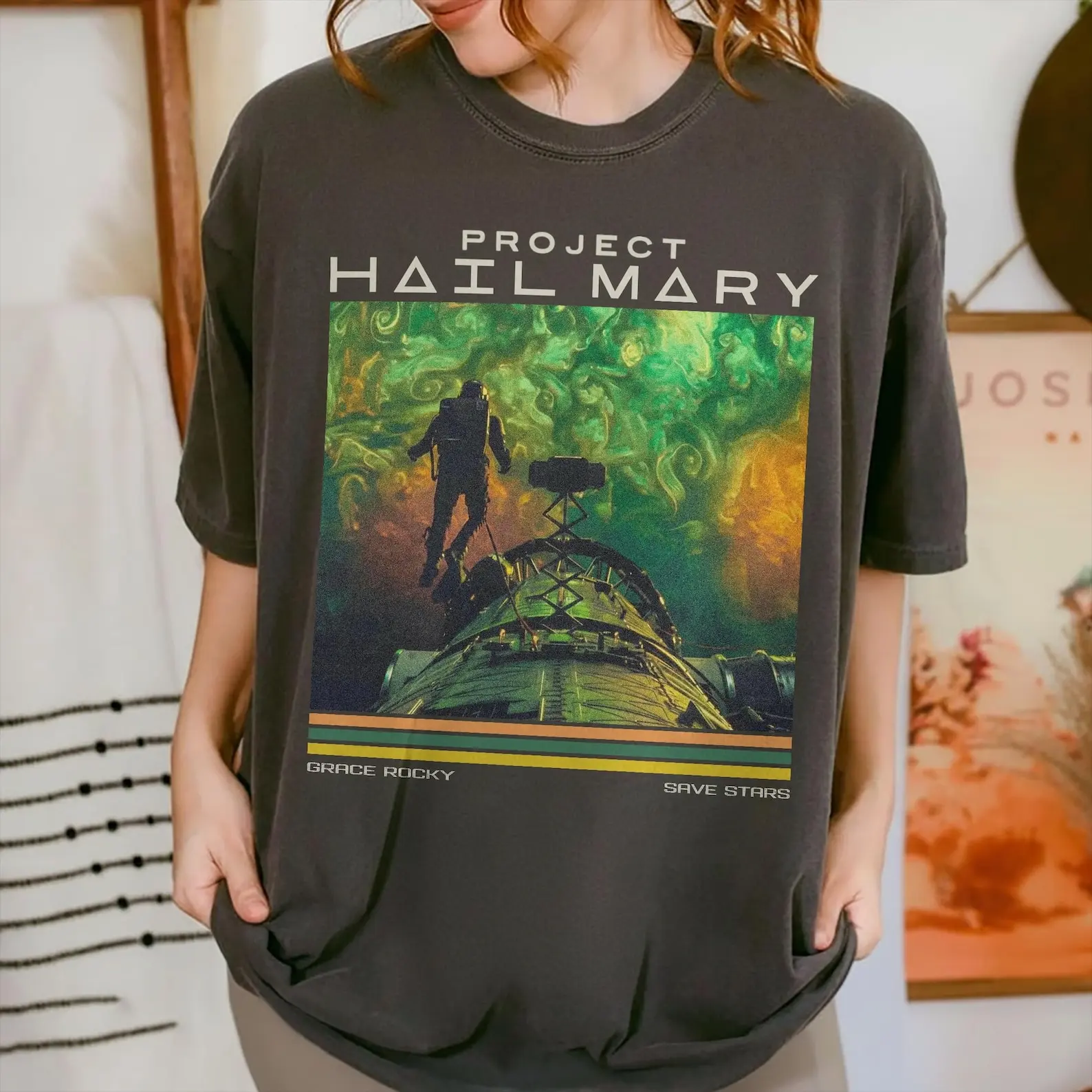 Фото Футболка Project Hail Mary Spacecotton, подарок для фанатов Грейс Рокки Сейв Старс, подарок для фанатов Энди Вейра, футболка для любителей научно-фантастических книг №1
