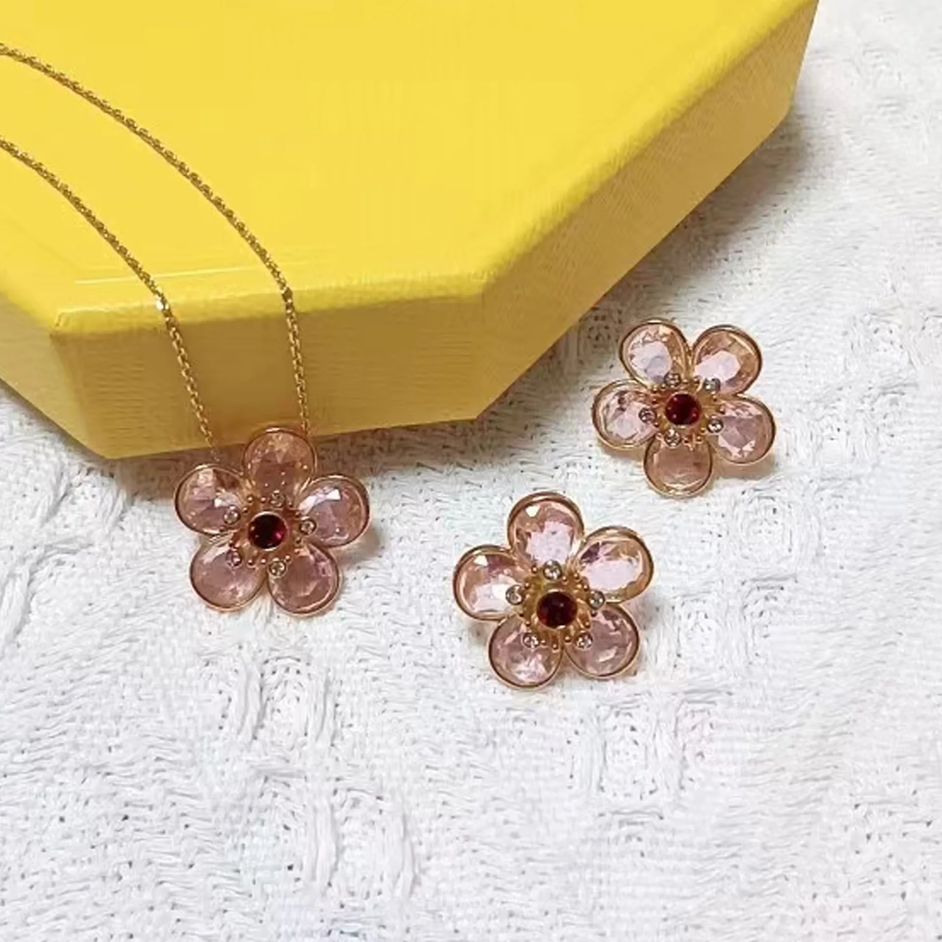 Новинка 2024 модные оригинальные комплекты ювелирных изделий с розовыми