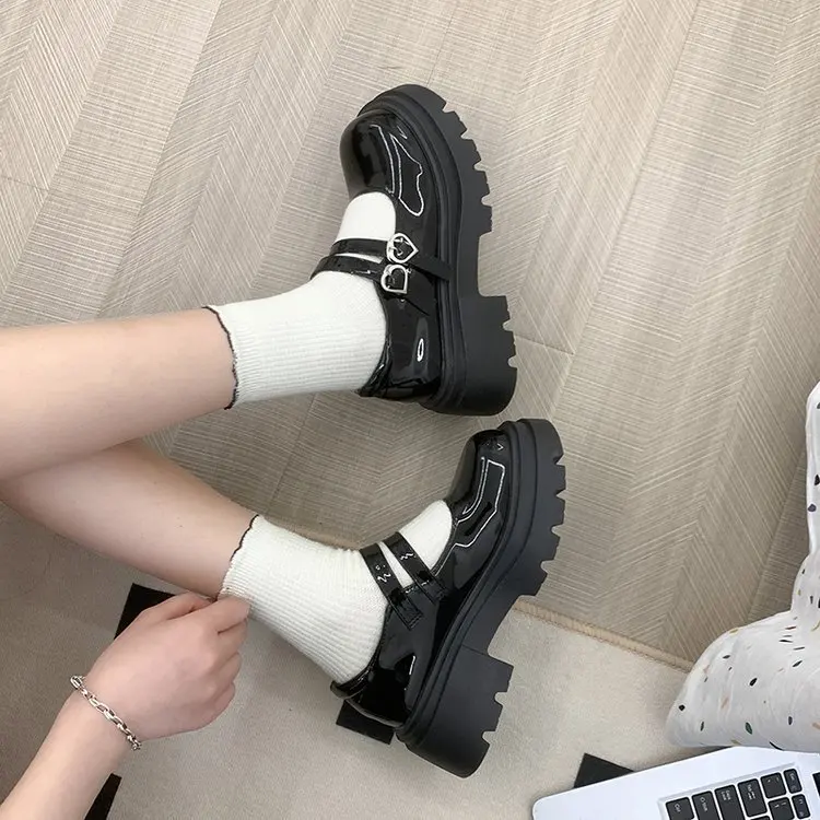 Туфли женские на плоской подошве удобная классическая обувь из искусственной