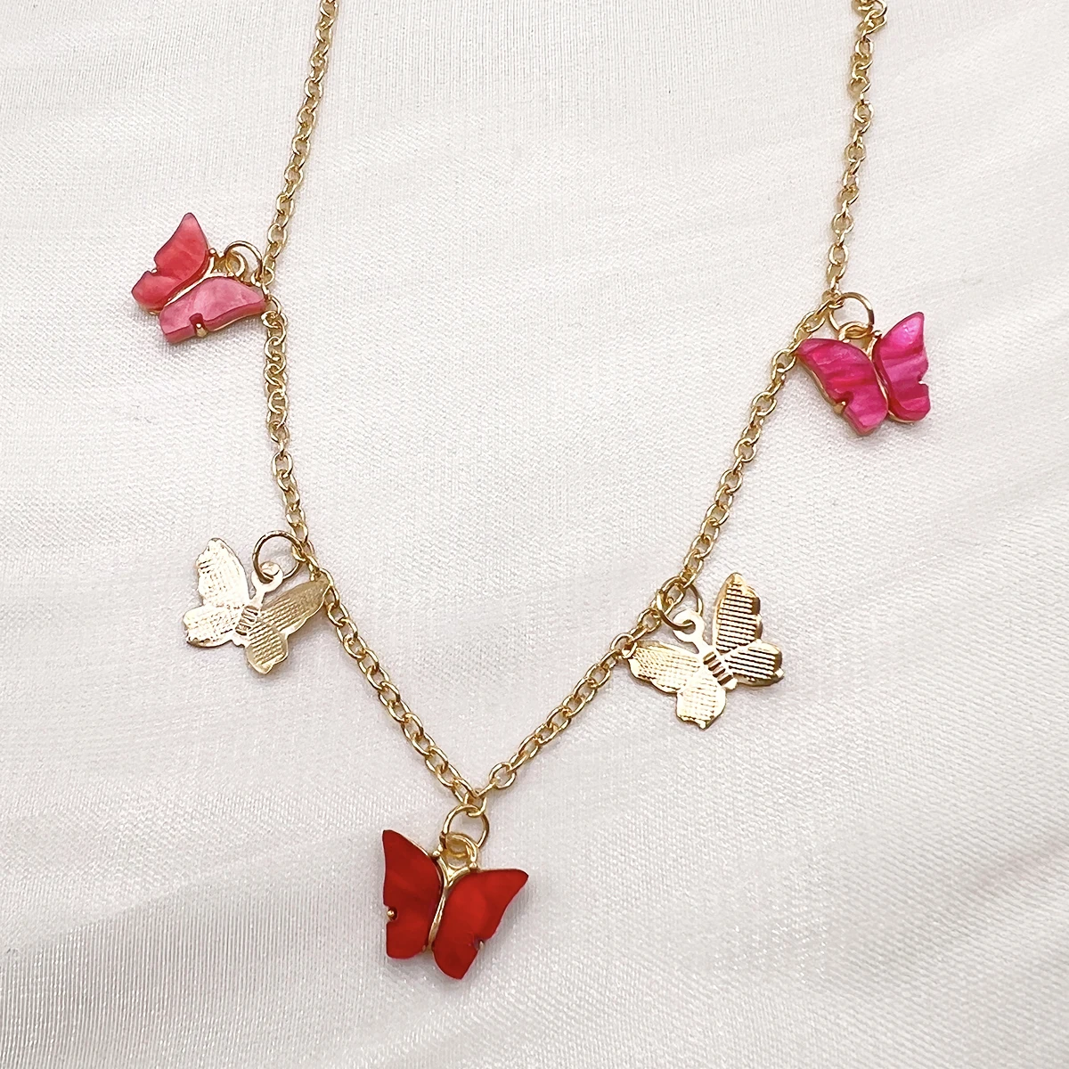 

one piece Fashion Butterfly Necklace Female Clavicle Chain Popular Necklaces，Gold Color necklace wholesale free shipping items