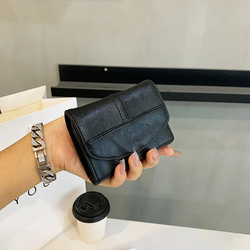 Women PU Leather Wallets 2022 Summer New Solid Color Fashion Luxury Short Square Wallet Ladies Casual Simple Purses