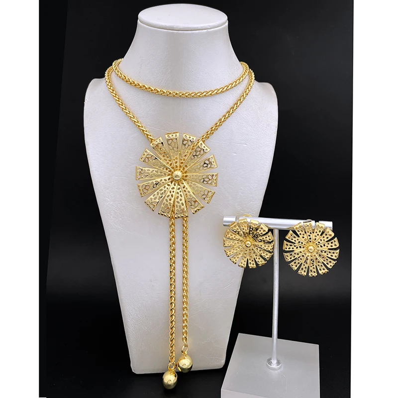 

Dubai Fashion Jewelry Set For Women Long Chain Necklace Round Earrings Set Big Pendant ensemble de bijoux en plaqué or italien