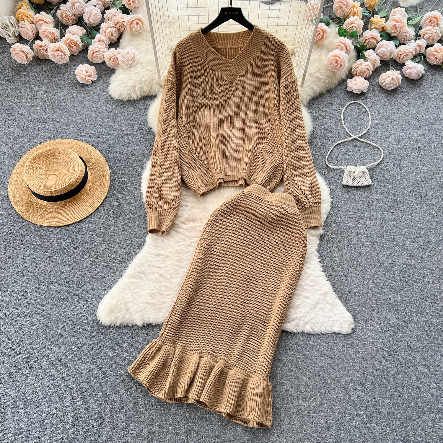 

Women Vintage Knit Two Pieces Skirt Sets Women Long Sleeve O Neck loose Sweater and High Waist Hip Wrap Trumpet Skirt
