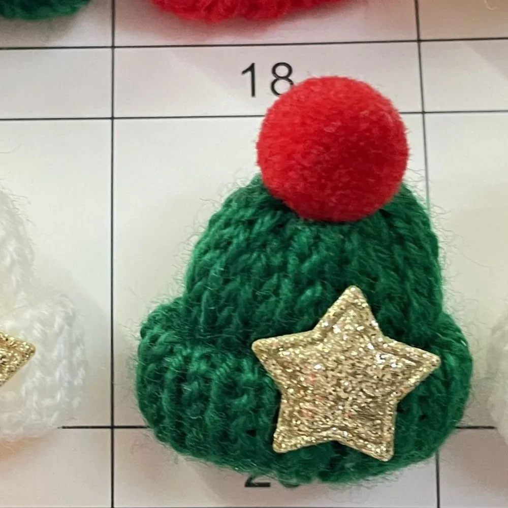 

Рождественские чехлы для винных бутылок