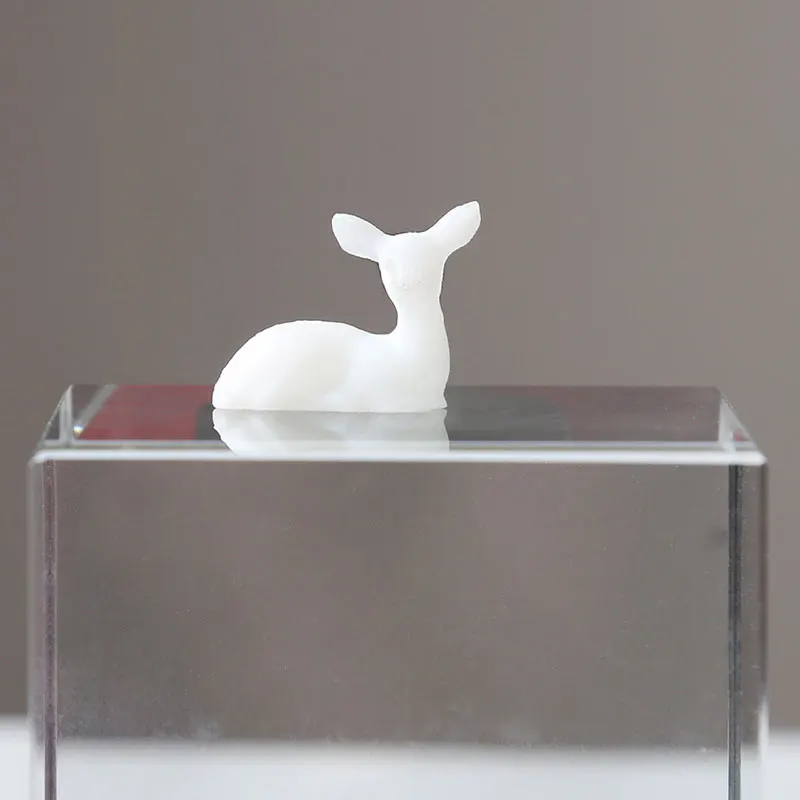 

Миниатюрные фигурки оленей из эпоксидной смолы JCD