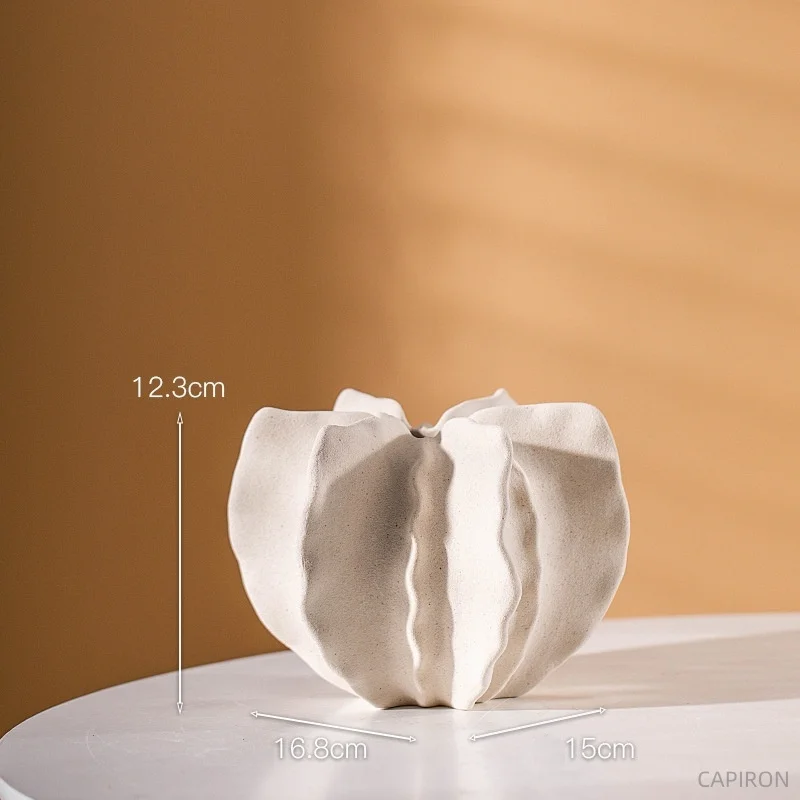 

Керамическая ваза CAPIRON