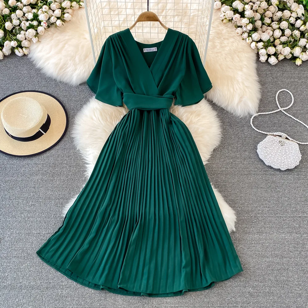 

Women V-Neck Short Sleeved Dress Fashion Over The Knee Slim Temperament Close Waist Lace Up Large Pleated Dresses 2022 Summer