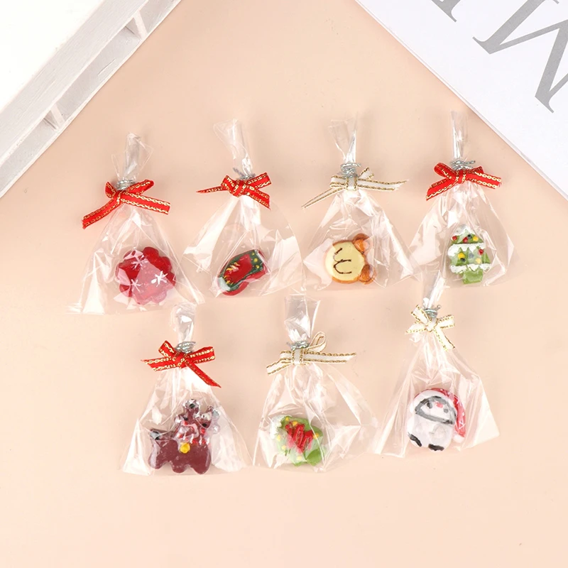 

1:12 Dollhouse Miniature Christmas Cake Biscuit Dessert Snowflake Bear Deer Xmas Tree Penguin Sock Cookies Model Scene Decor Toy