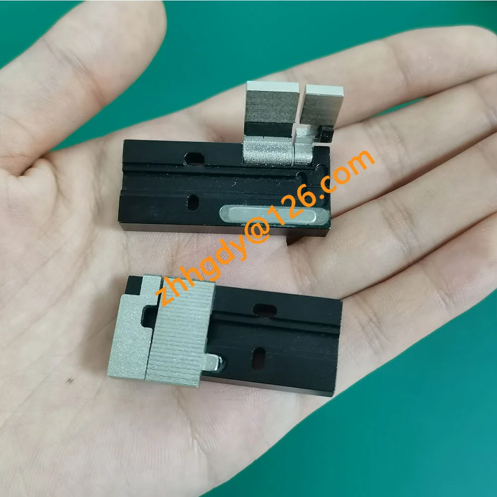 1 Pair 900um Pigtail Fiber Optic Clamps/Leather Wire/Single Core Fiber Optic Clamps  FSM-60S/80S/21S/12S Fiber Holder