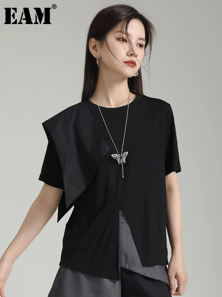

[EAM] Women Black White Irregular Slit Hem Casual T-shirt New Round Neck Short Sleeve Fashion Tide Spring Summer 2023 1DF7921