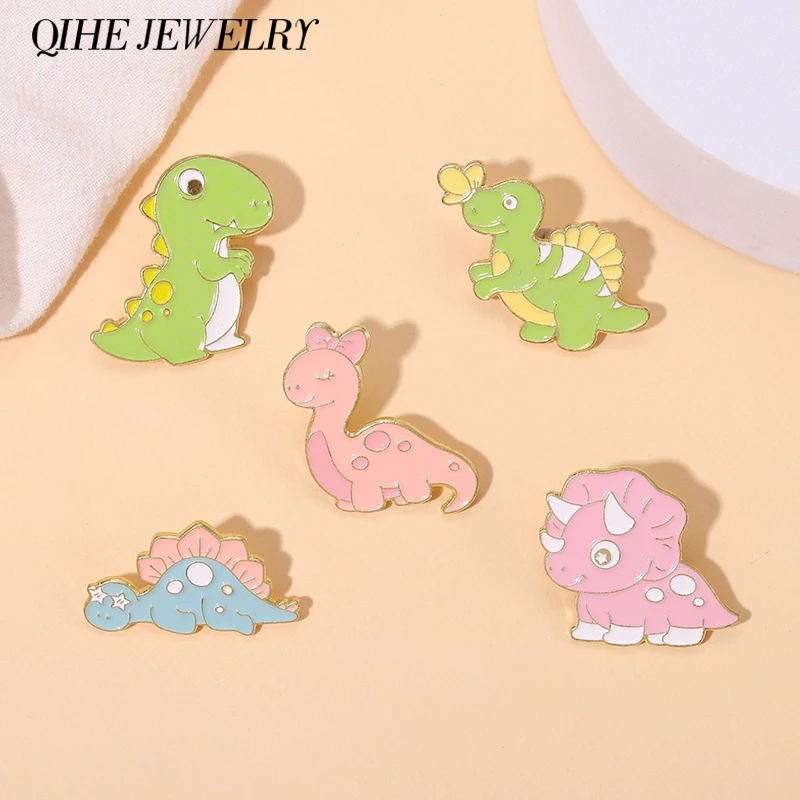 

Cartoon Dinosaur Enamel Pins Triceratops Tyrannosaurus Rex Brooches Badges Accessories Jewelry Free Shipping Gift for Friends