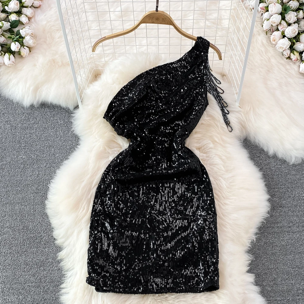 

2022 Summer Fashion Slant-neck Off-the-shoulder Sleeveless Slim Pleated Sparkling Sequins Short Package Hip Dress Dress Women