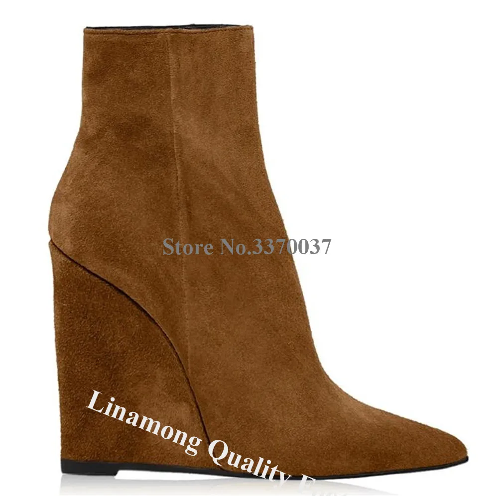 Женские замшевые ботильоны на танкетке с острым носком молнии