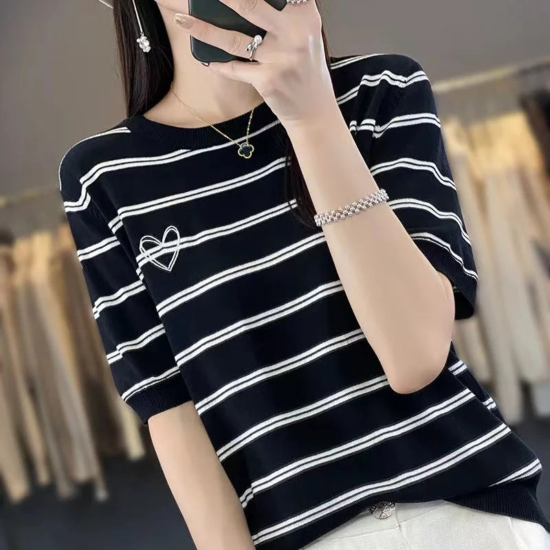 Новая летняя футболка из ледяного шелка в черную полоску с короткими рукавами и